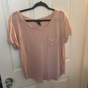 Pale pink basic tee